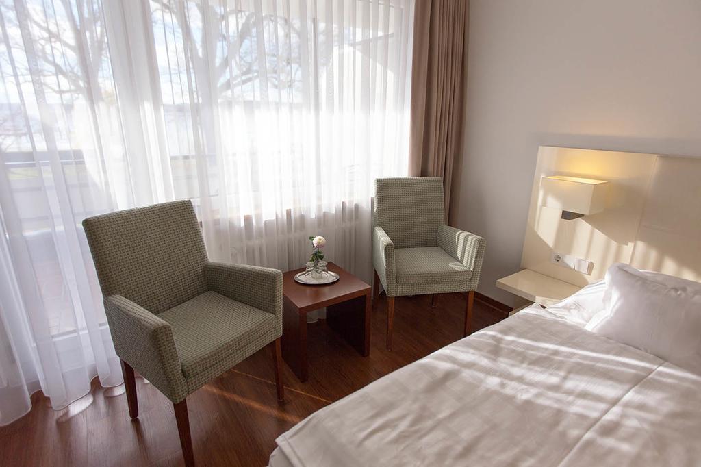 Hotel Seepark Garni Uberlingen Bagian luar foto