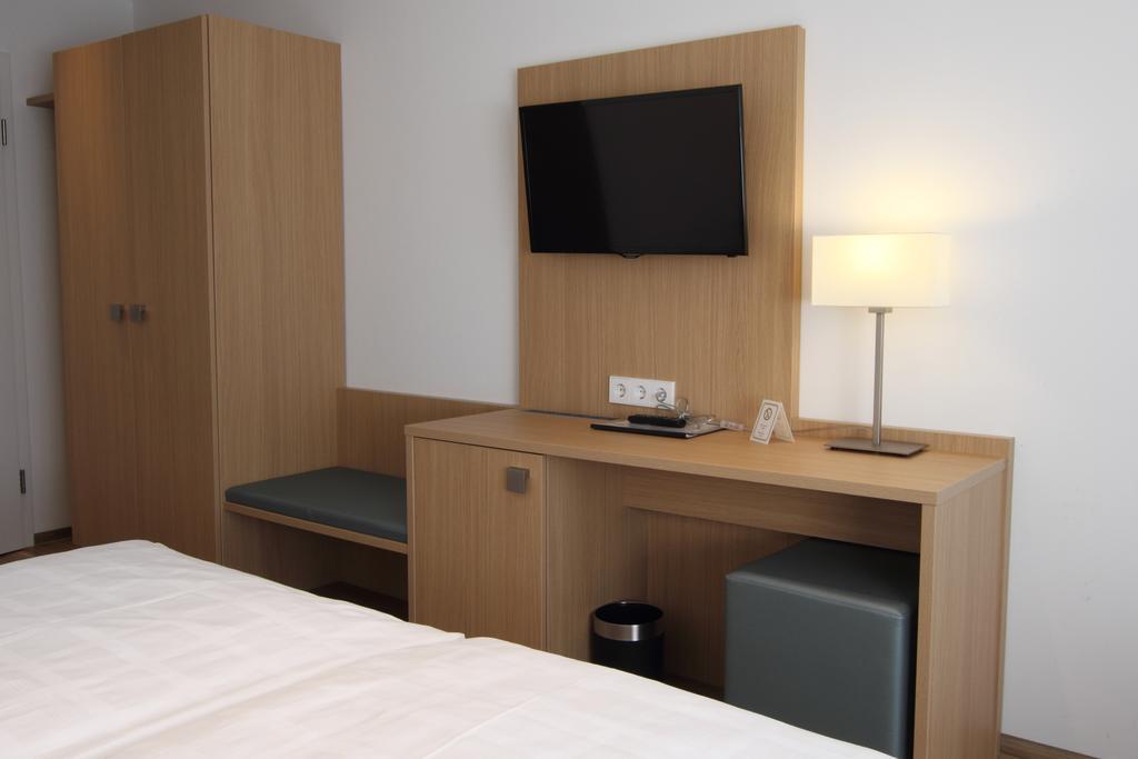 Hotel Seepark Garni Uberlingen Bagian luar foto