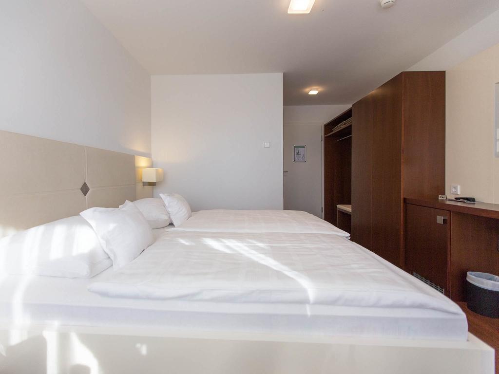 Hotel Seepark Garni Uberlingen Bagian luar foto