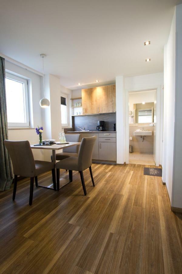 Hotel Seepark Garni Uberlingen Bagian luar foto