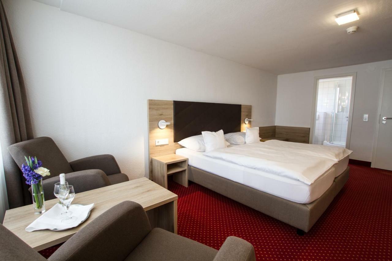 Hotel Seepark Garni Uberlingen Bagian luar foto