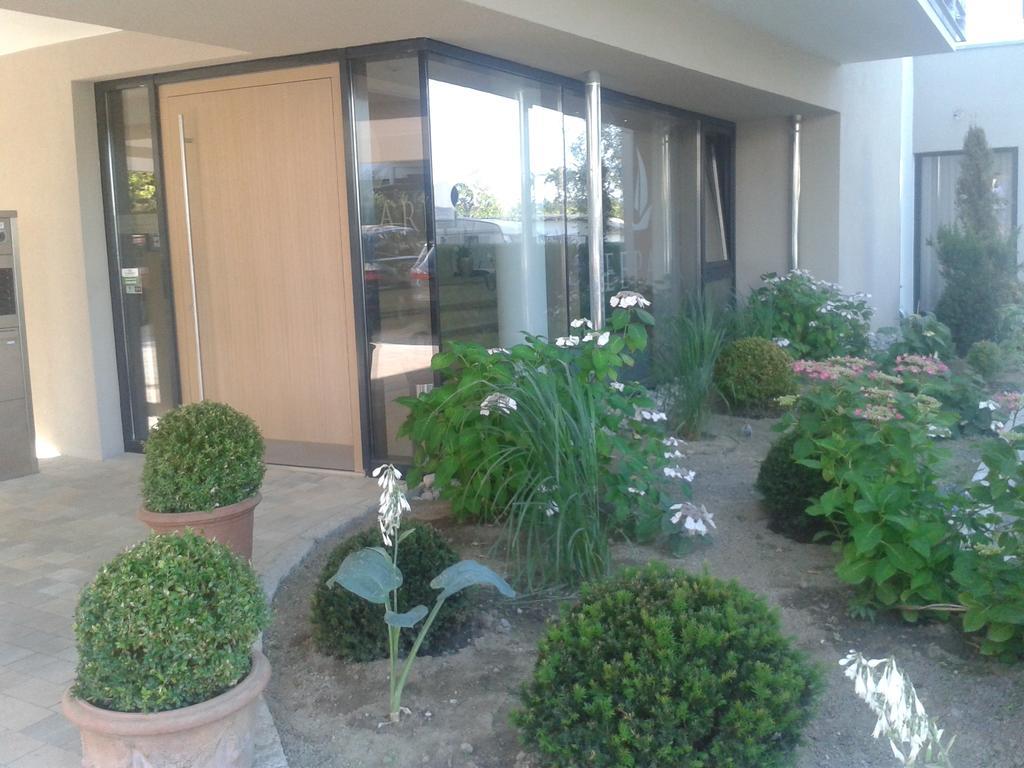 Hotel Seepark Garni Uberlingen Bagian luar foto